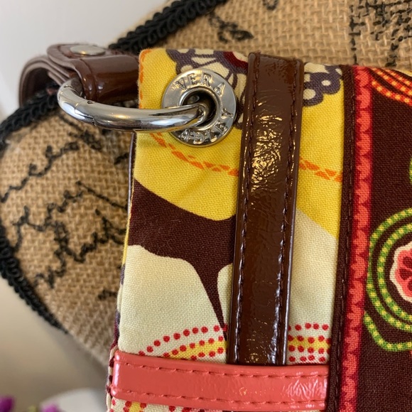 Vera Bradley‎ bag with wristlet - Picture 7 of 8